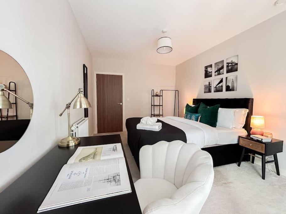 Apartamento Stylish Urban Sanctuary With Parking Londres Exterior foto