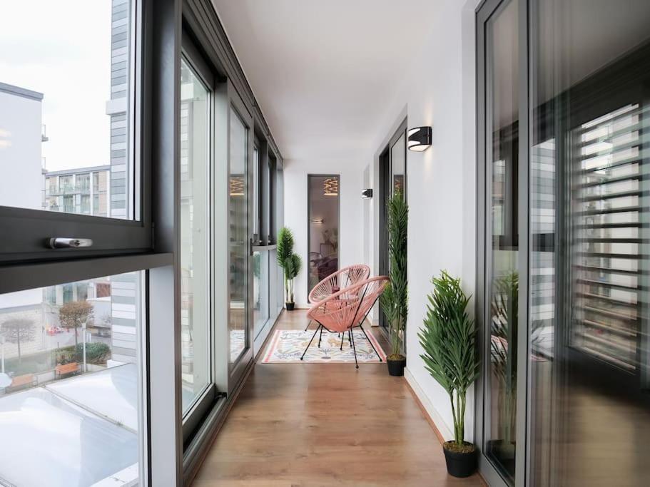 Apartamento Stylish Urban Sanctuary With Parking Londres Exterior foto